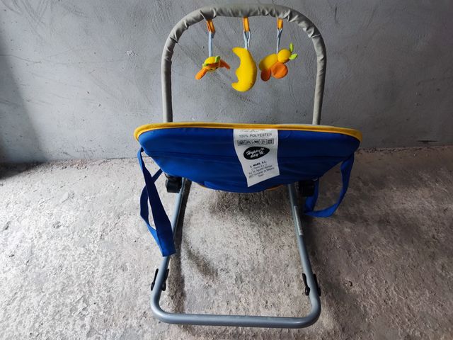 SEDIA A DONDOLO PER BAMBINI