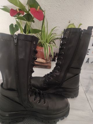 Botas piel militares altas mujer