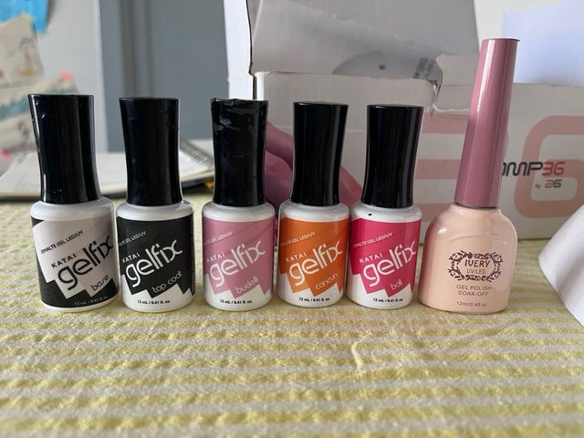 Lámpara secado uñas y 6 esmaltes