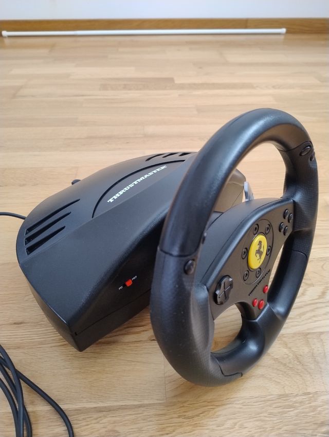 Volante Thrustmaster Ferrari PC/PS3