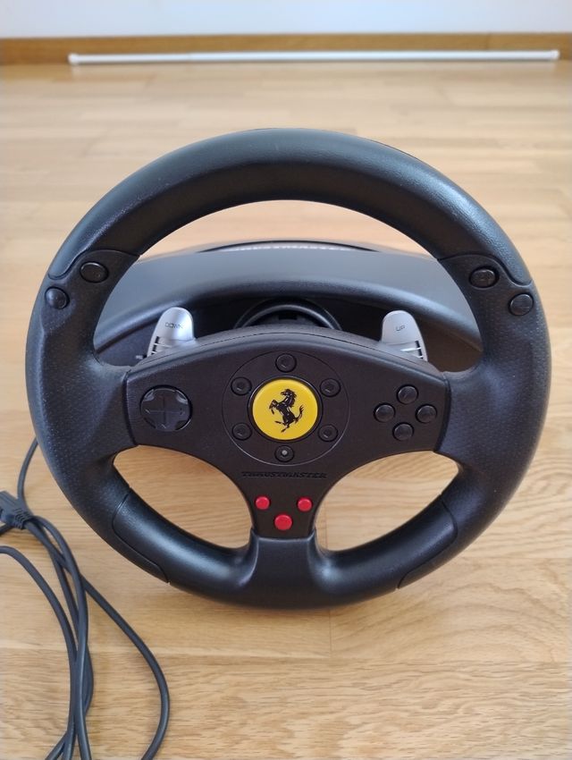 Volante Thrustmaster Ferrari PC/PS3