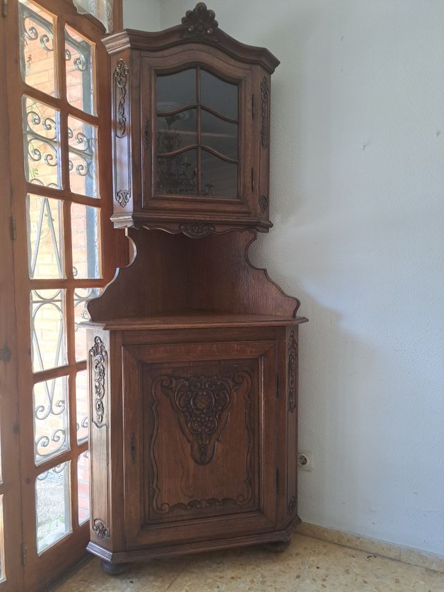 Rinconera aparador salón antigua