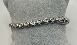 Pulsera riviere de oro de 18 kt con diamantes