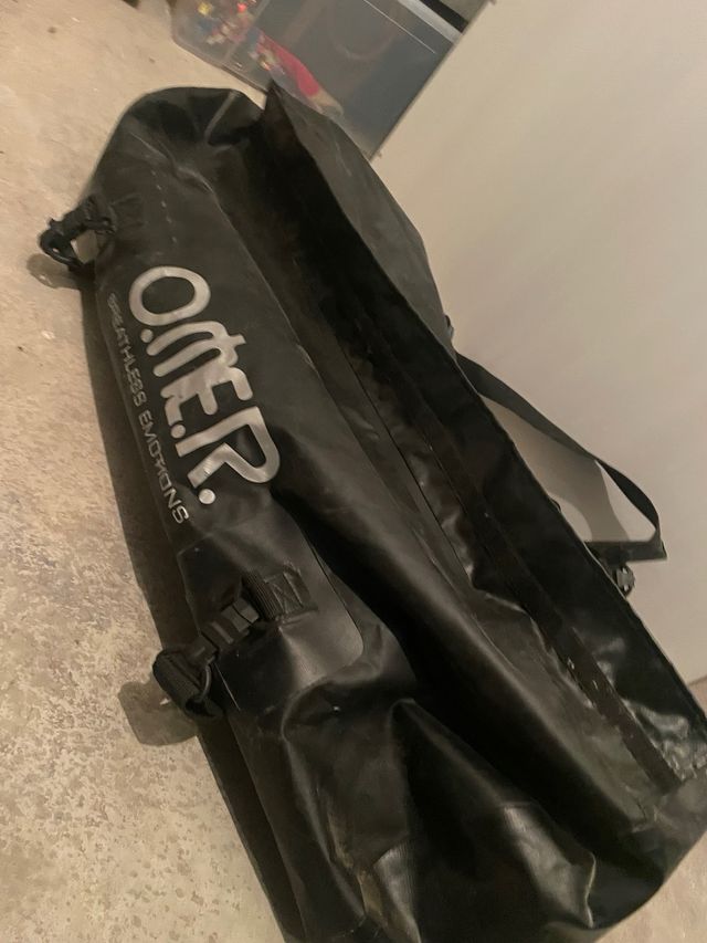 Macuto estanco para embarcaciones