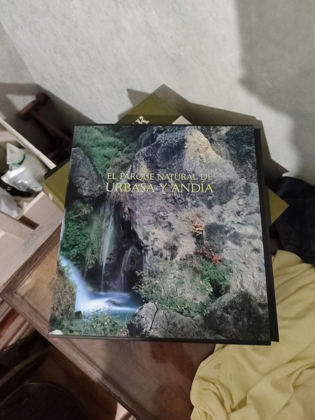 Libro el parque natural de urbasa y andia