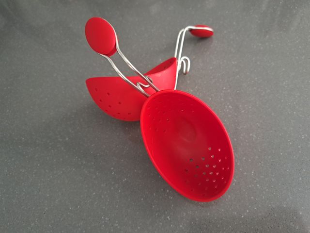 2 escalfadores de huevos