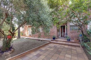 Casa pareada en venta en Sant Ramon en Cerdanyola del Vallès
