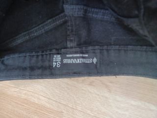 Pantalón vaquero corto negro