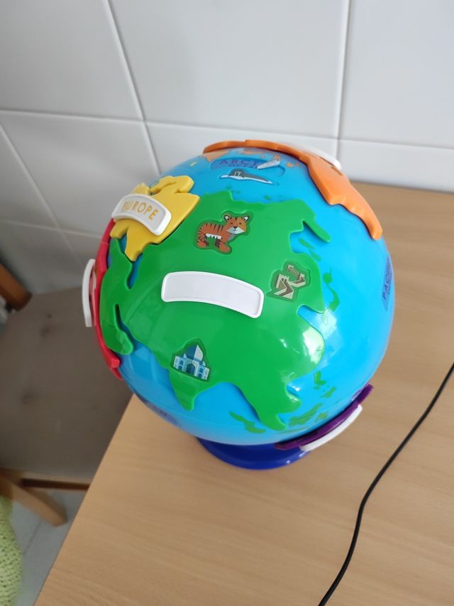 Rompecabezas infantil globo terráqueo