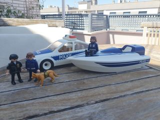 Coche y lancha de playmobil