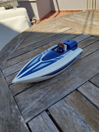 Coche y lancha de playmobil