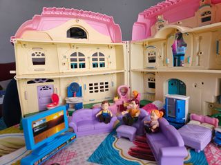 Casa de las muñecas Familia 4