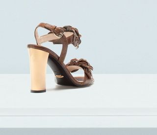 UTERQUE SANDALIAS TACONES FLORES Nuevas - 37 y 39