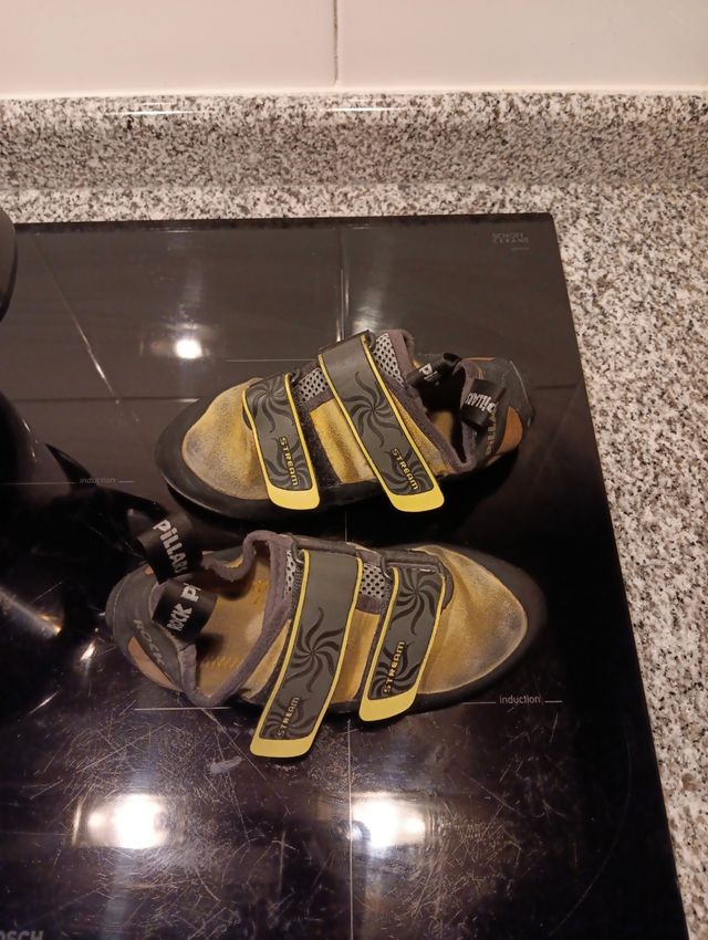 Pies de gato talla 37'5 Rock Pillars