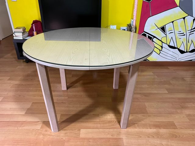 Mueble modular salón con mesa redonda extensible
