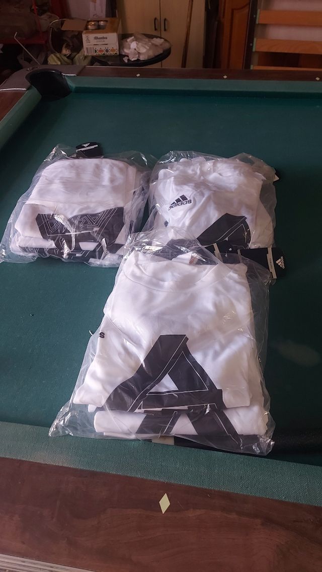 Camisetas deporte Adidas para peña