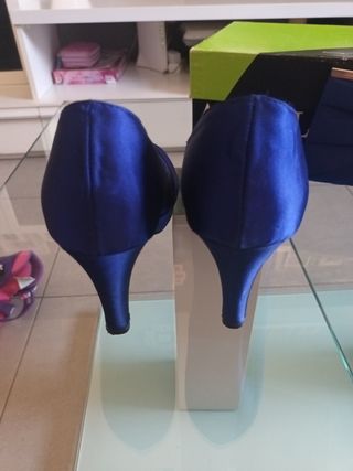 Zapato Salón y bolso mano