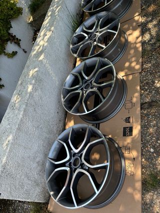 Llantas 17” Alfa Romeo 4C