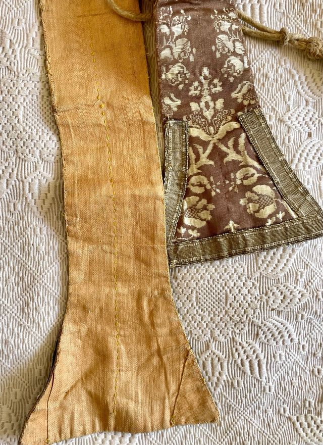 Estola eclesiástica brocada