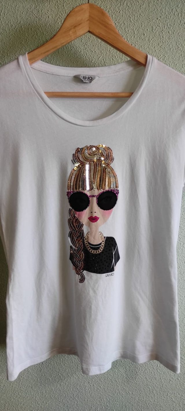 Camiseta LIU.JO (AUTENTICA) NUEVA ESTRENAR