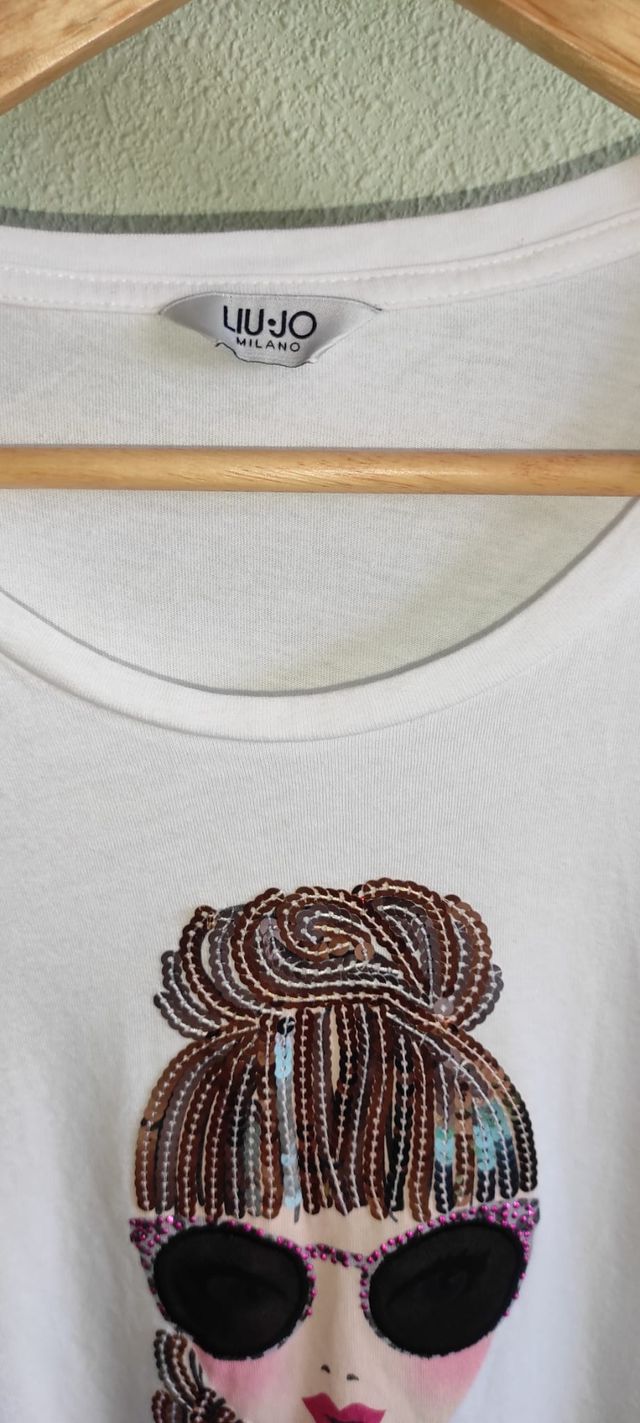 Camiseta LIU.JO (AUTENTICA) NUEVA ESTRENAR