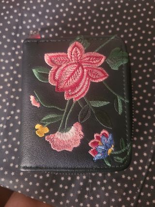 Cartera Stradivarius 