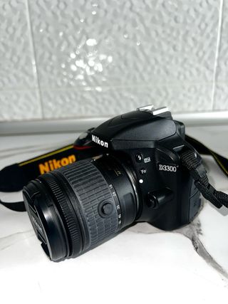 NIKON D3300