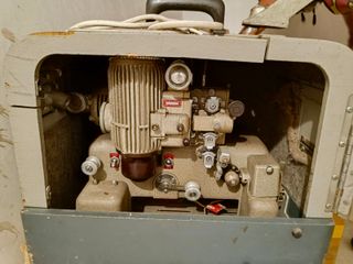 PROYECTORES DE CINE ANTIGUOS