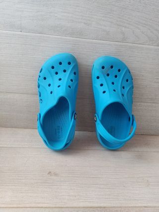 Crocs niño