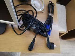 Monitor y teclado para PC