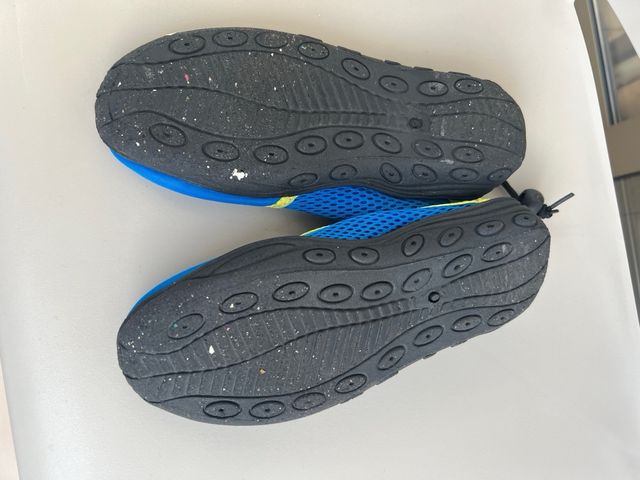 Escarpines parque acuatico, playa 