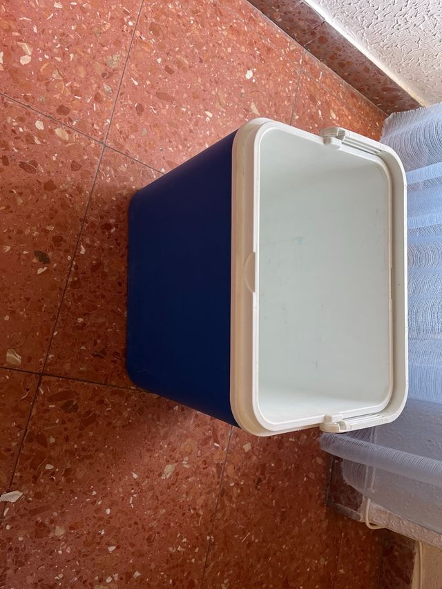 Nevera no tiene tapa