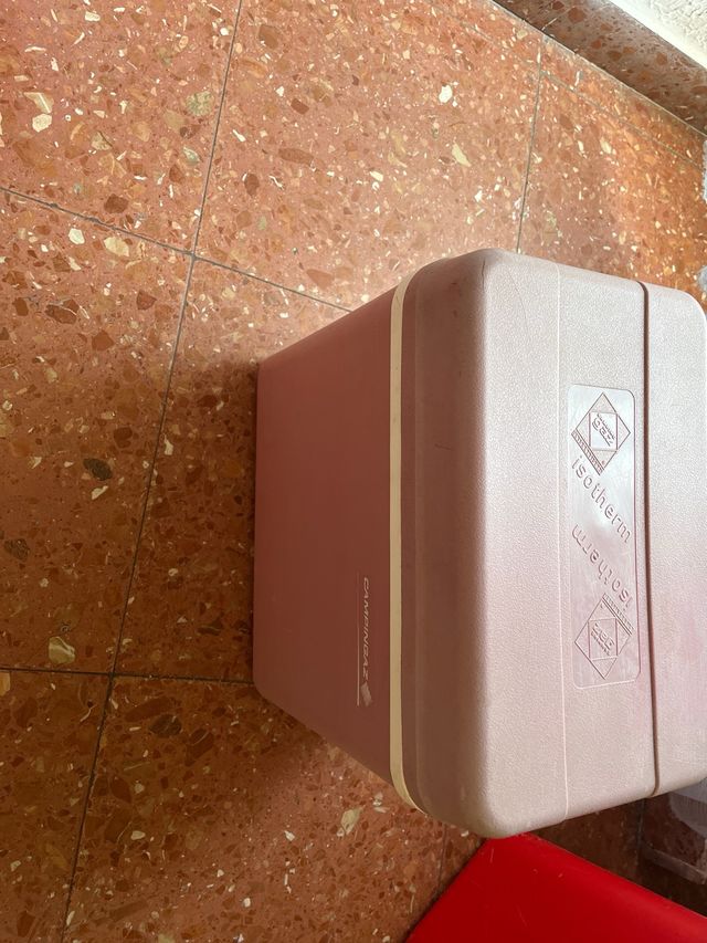 Nevera no tiene tapa