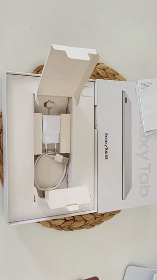 Tablet ~SANSUNG TAB A8~