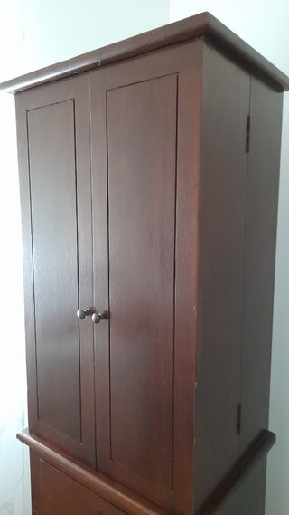 MUEBLE DE TECA