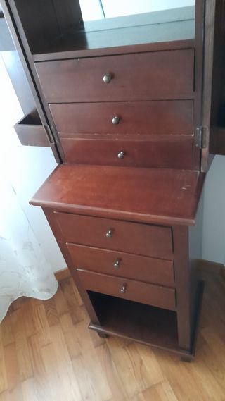 MUEBLE DE TECA