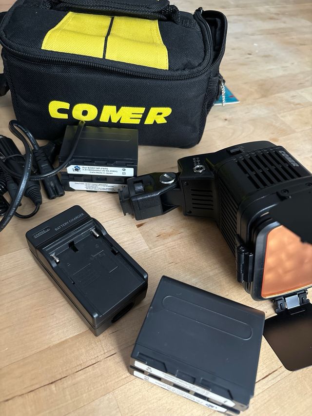 Flash led profesional Comer lbps1800