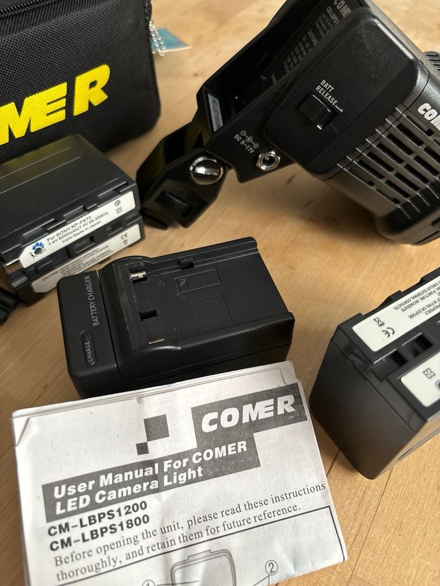 Flash led profesional Comer lbps1800