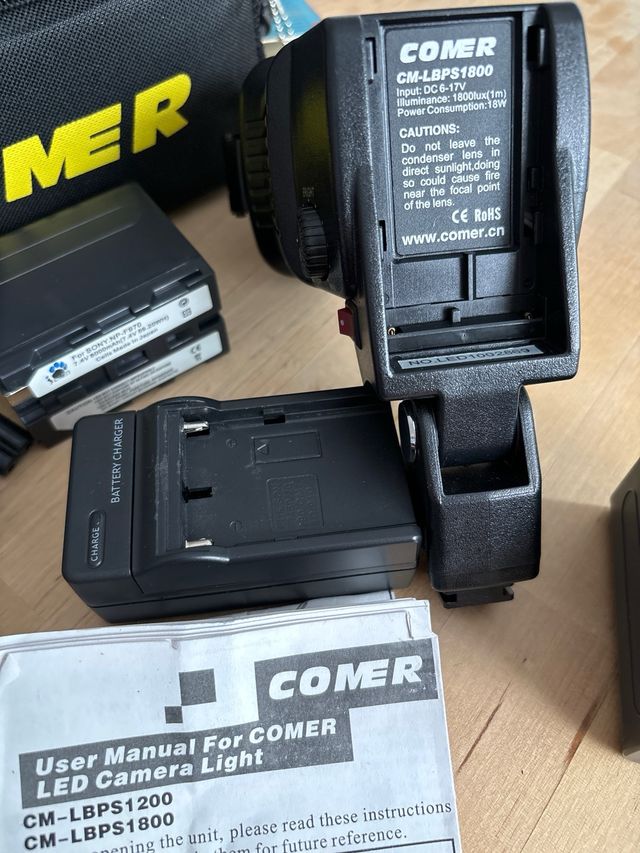 Flash led profesional Comer lbps1800