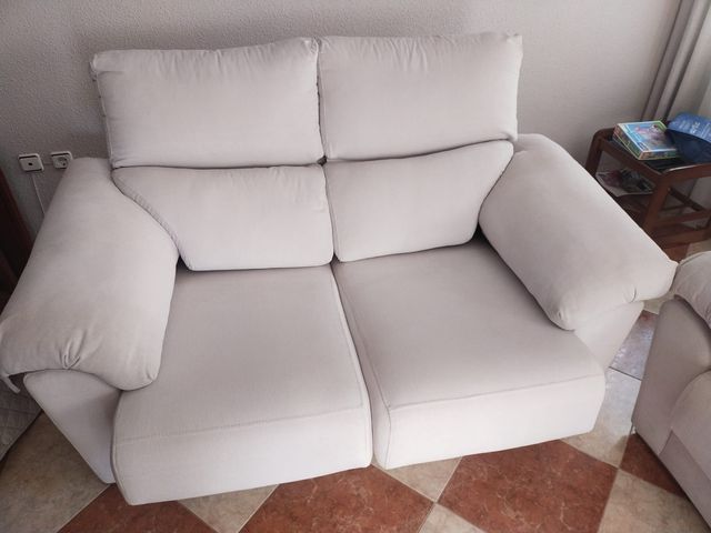2 sofás.  Conjunto 3+2