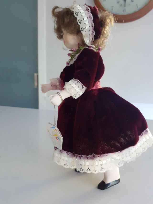 Muñeca de porcelana 