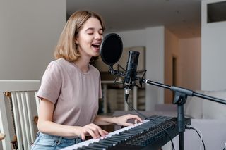 Clases de piano para cantantes