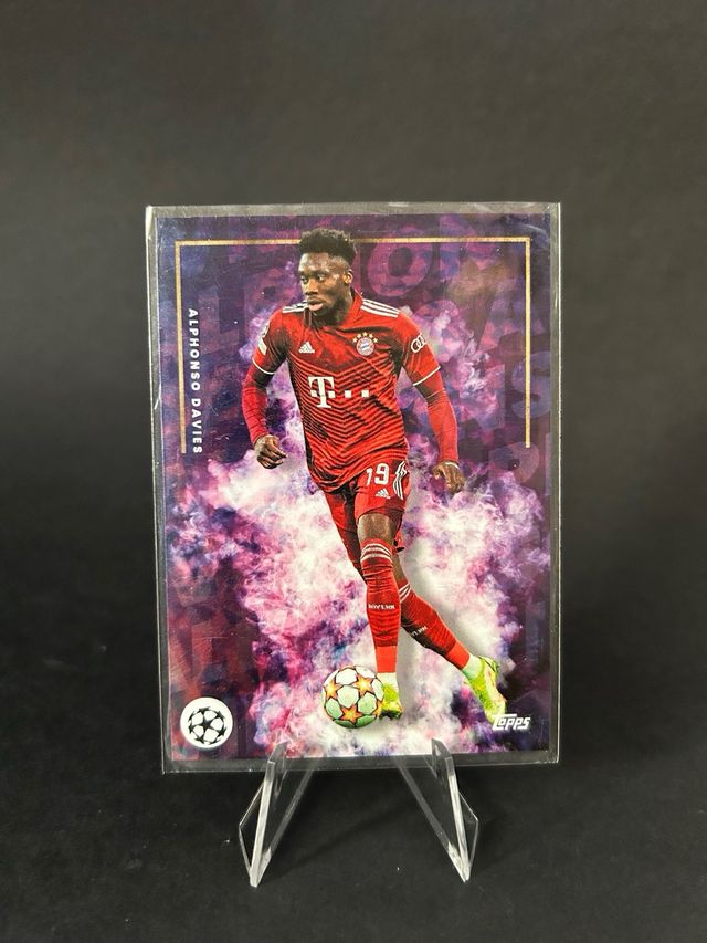 Alphonso Davies Topps 2022