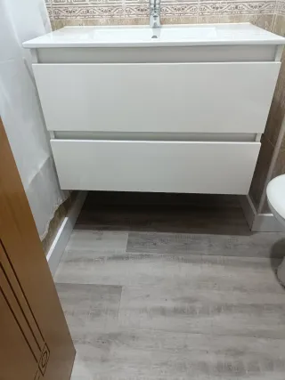 Mueble suspendido d e baño