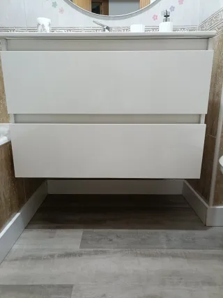 Mueble suspendido d e baño