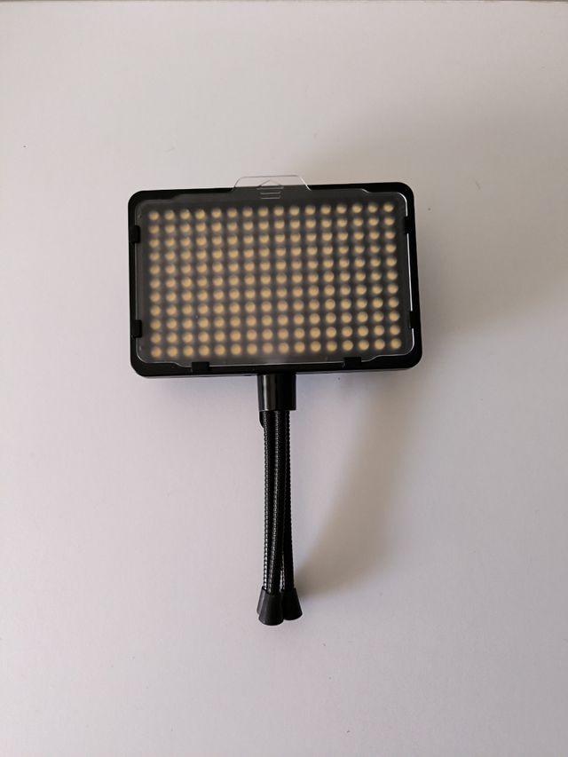 Foco para vídeos con batería