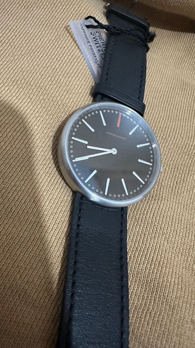 Reloj de diseñador pierre junod ( modelo Rail)