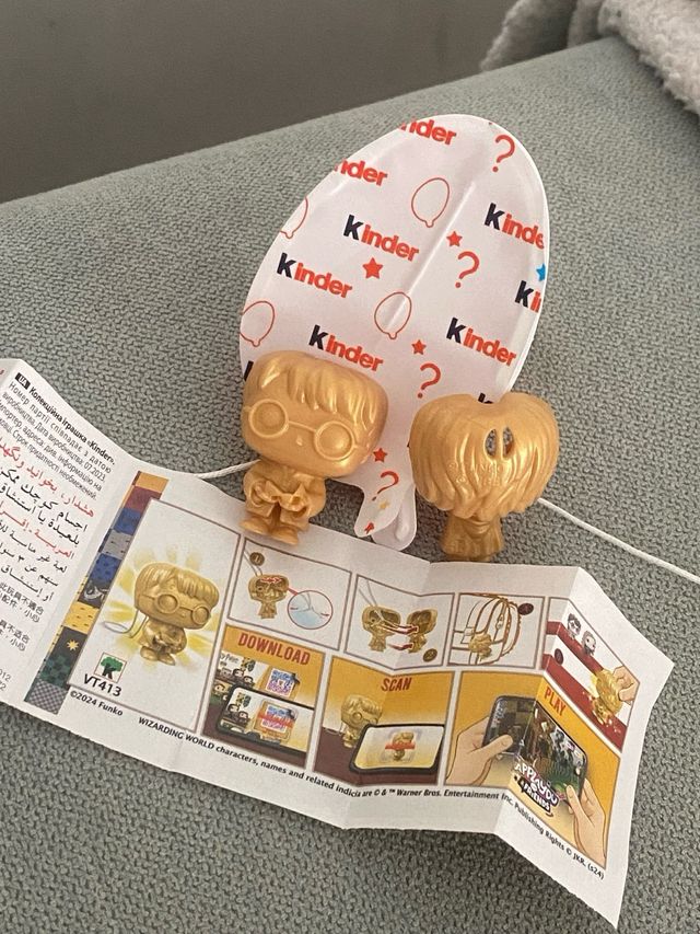 Harry Potter VT413 con K en la capa