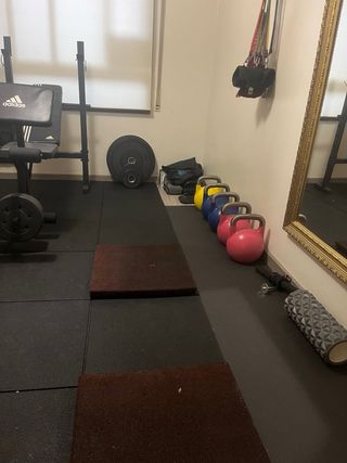 Attrezzatura palestra completa