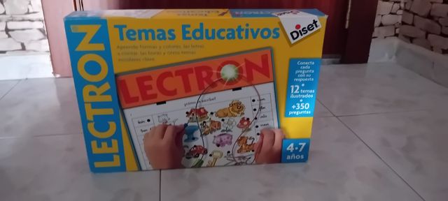 Conecta de juegos 3 distintos